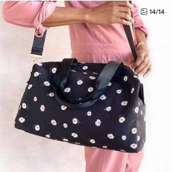 Alice + Olivia | Women’s Black/White Floral Daisy Print Crossbody Duffle Bag, OS - Picture 14 of 14